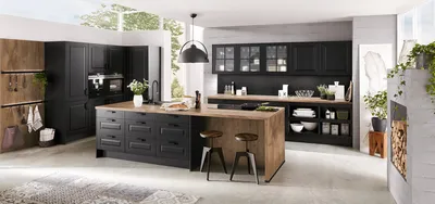 Красивые черные кухни-гостиные – 135 лучших фото дизайна интерьера кухни |  Houzz Россия