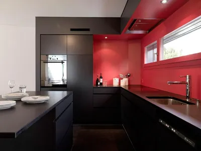 Красный цвет в интерьере кухни (Лучшие фотографии) | Q42: всё для  начинающих дизайнеров | Дзен