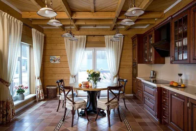 Дизайн кухни в деревянном доме - 69 фото