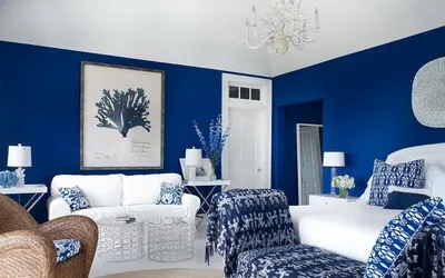 Синий цвет в интерьере: сочетание с другими цветами в гостиной комнате,  дизайн в сине-желтых тонах - 37 фото