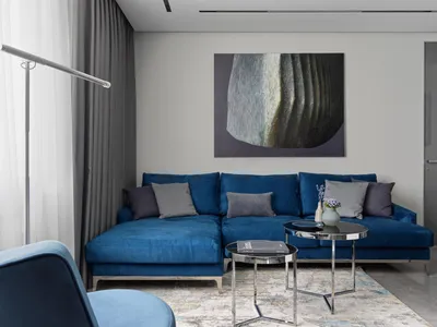 Синий диван в гостиной: 30+ примеров | myDecor