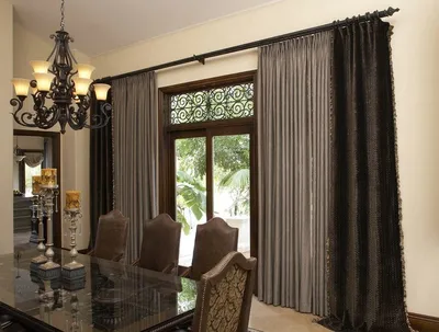 Коричневые шторы в интерьере гостиной: фото идей шоколадных занавесок