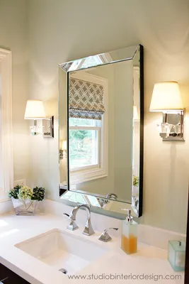 Большое зеркало в ванной над раковиной - 71 фото