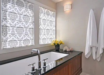 Как подобрать штору для ванной комнаты. Ванная с окном — фото дизайна и  особенностей оформления
