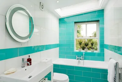 Синяя ванная комната: элегантные интерьеры в холодных тонах, идеи и  сочетания цвета, стиля с современным дизайном интерьера