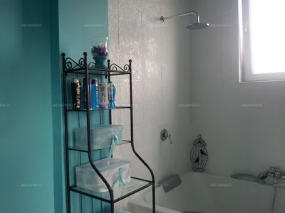 Фото интерьера, Ванная комната Проект Бирюзовая ванная - С видом на море,  Автор проекта: Дизайнеры Елена Шилина
