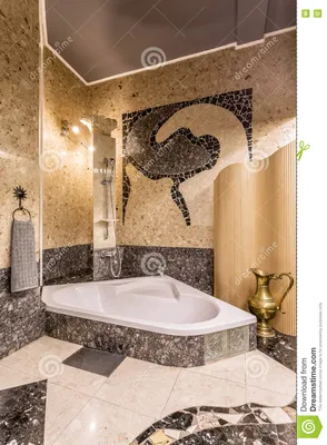 Элегантная ванная комната мозаики с большой ванной Стоковое Фото -  изображение насчитывающей мебель, ливень: 81213940