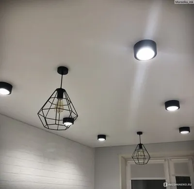 Черные точечные светильники на белом потолке - 73 фото