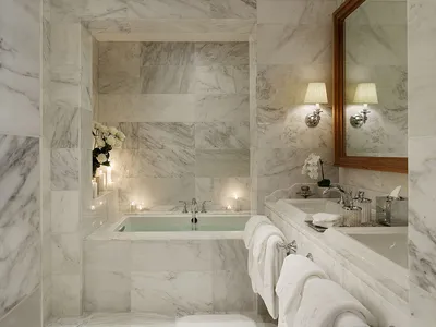 Топ лучших вариантов дизайна ванной комнаты под мрамор. Мрамор в ванной:  советы и обзор самых красивых интерьеров - фото