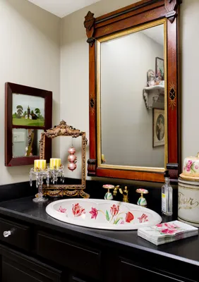 Как украсить ванную комнату своими руками: фото и идеи как декорировать и  украсить стены в ванной | Houzz Россия