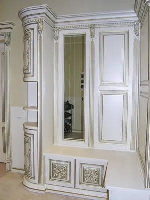 Мебель для прихожей в классическом стиле на заказ в Киеве