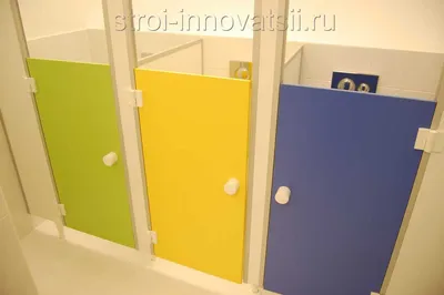 Перегородки в туалете детского сада