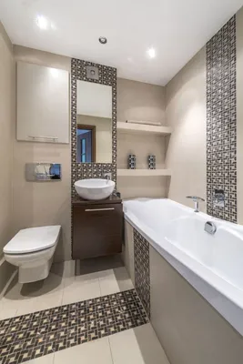 Ванная комната 9 кв м с совмещенным санузлом, дизайн с душевой кабиной и  окном, интерьер маленького помещения с туалетом и плиткой