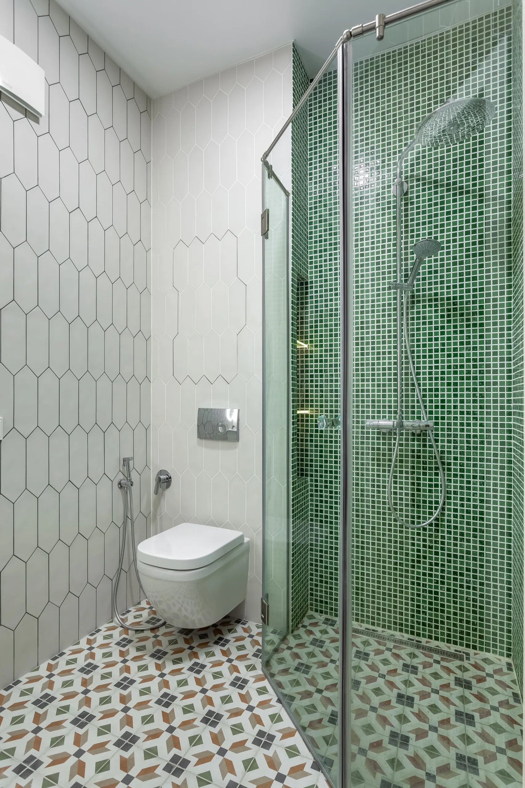 Круглая мозаика – отличное дизайнерское решение для украшения дома или квартиры!