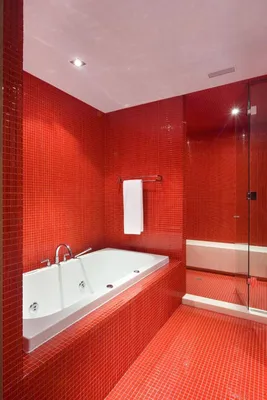 Красная ванная комната — яркие и современные примеры дизайна. Топ фото  реальных примеров ванной в красном цвете. Дизайн красной ванной комнаты:  топ реальных фото примеров и идей оформления