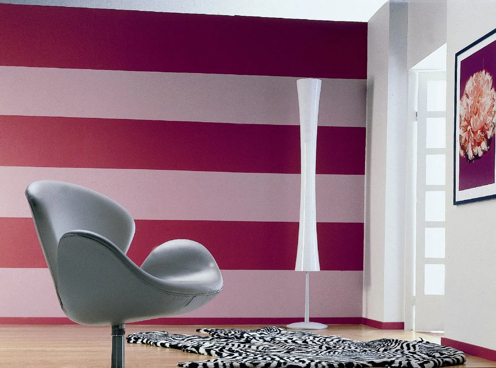Чем красят стены в квартире вместо обоев современные краски фото и название