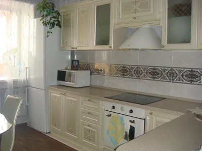 Кухня 9 м2: планировка и дизайн, фото реальных помещений с холодильником