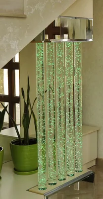 Пузырьковые колонны в интерьере | Living room partition design, Pooja room  door design, Glass partition designs