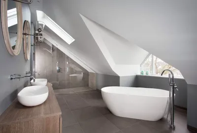 Дизайн ванной комнаты в мансарде