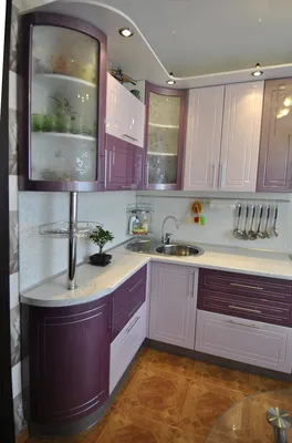 Дизайн маленькой угловой кухни | Kitchen design decor, Kitchen cabinet  design, Kitchen room design
