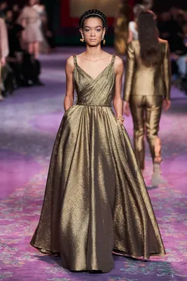 50 самых красивых вечерних платьев Недели высокой моды в Париже | Couture  fashion, Haute couture fashion, Dior haute couture